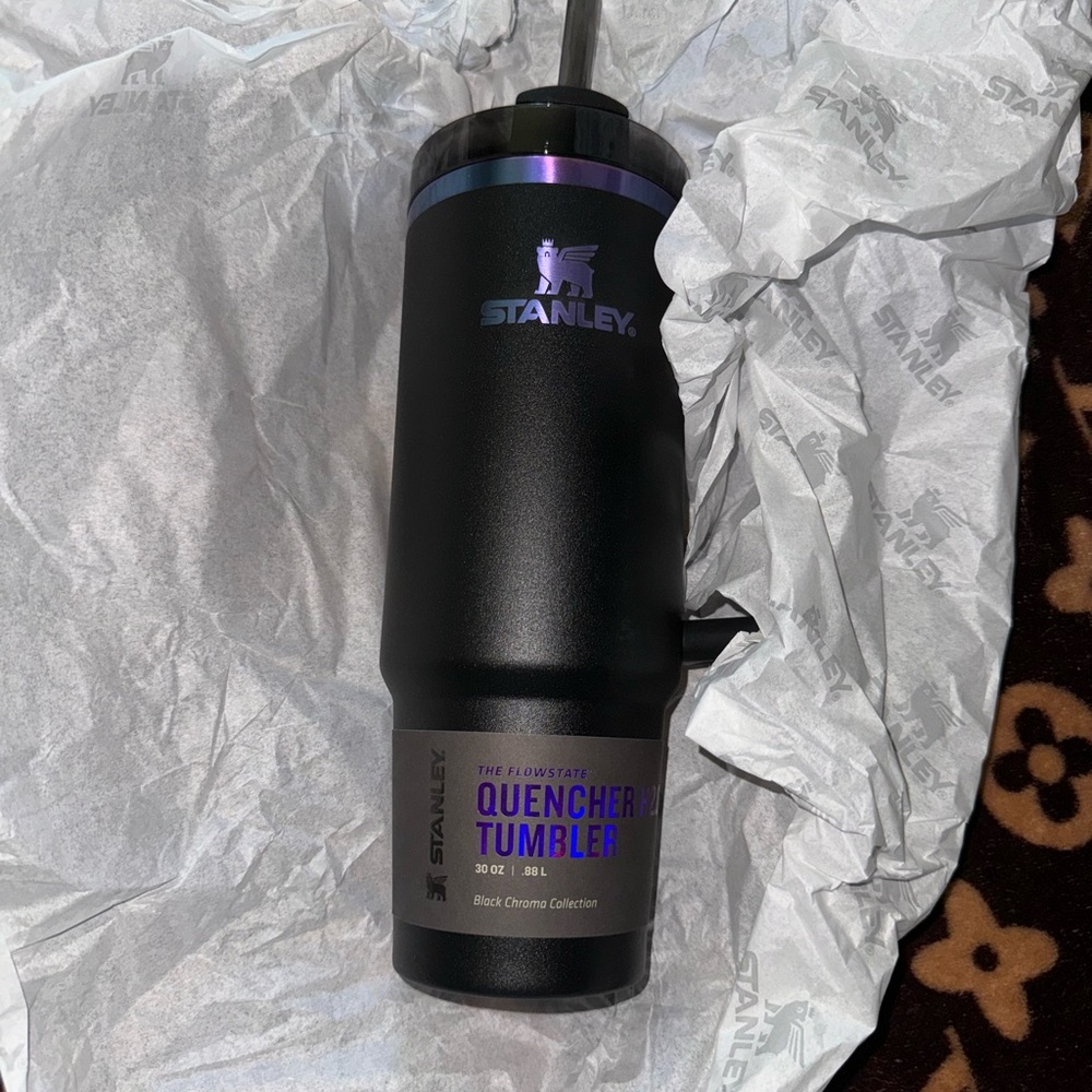 Stanley 30oz BLACK CHROMA Tumbler NWT.